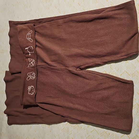 Hello Kitty Brown Apparel Ladies Size Med And Extra Long For Tall Ladies - Picture 8 of 8
